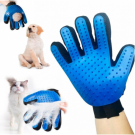 Перчатка для вычесывания шерсти домашних животных True tooush